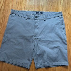 Men’s shorts size 38 gray Thread and Cloth